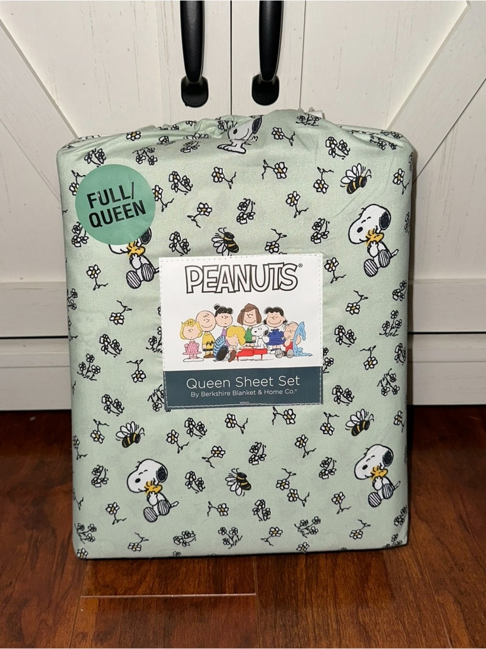 Peanuts Snoopy Spring Floral Queen Sheet Set